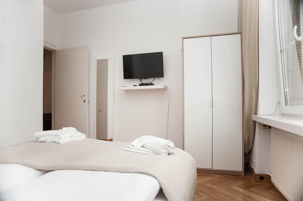 クラクフ Okay House Bed & Breakfast エクステリア 写真